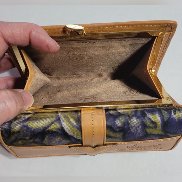 VINCENT VAN GOGH Wallet Leather Iris Painting Trifold Kiss Clasp - Picture 10 of 11